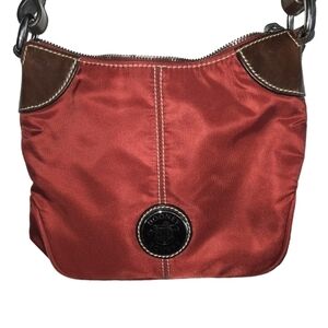 Dooney & Bourke Wayfarer red shoulder bag